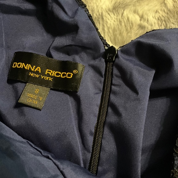 VINTAGE,NWT, Donna Ricco Black  on Blue Laced V-Neck  Cocktail Dress,Size 8 - Picture 5 of 7